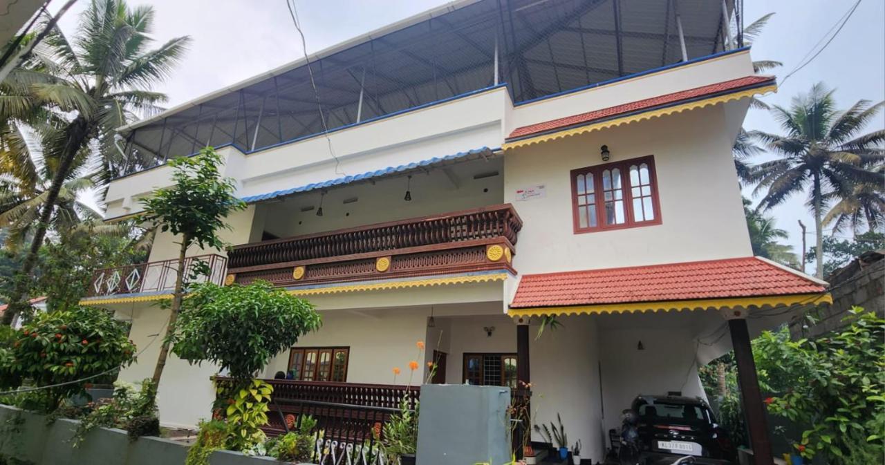 Pknhomestay Kumily Thekkady Εξωτερικό φωτογραφία