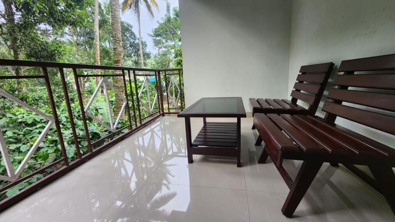 Pknhomestay Kumily Thekkady Εξωτερικό φωτογραφία